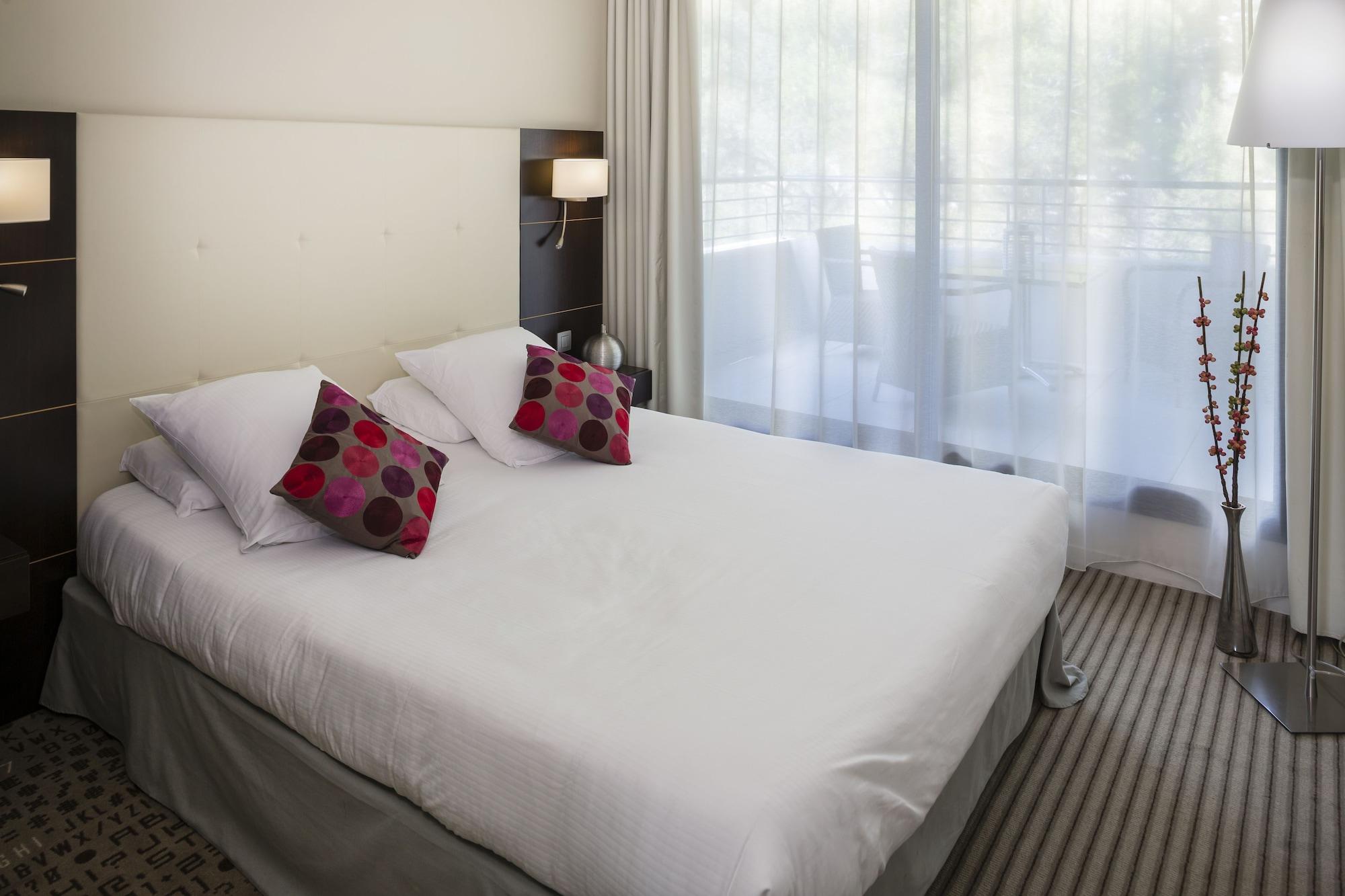 Mercure Aix-En-Provence La Duranne Gare Tgv Экстерьер фото