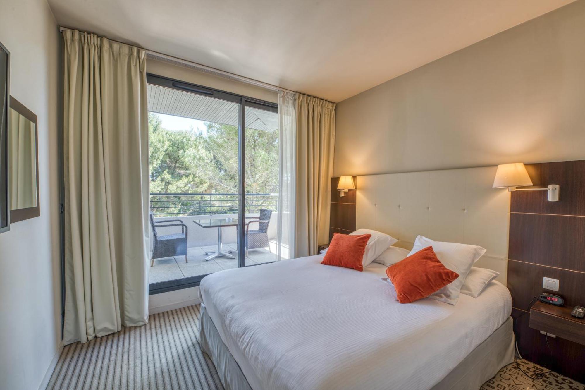 Mercure Aix-En-Provence La Duranne Gare Tgv Экстерьер фото