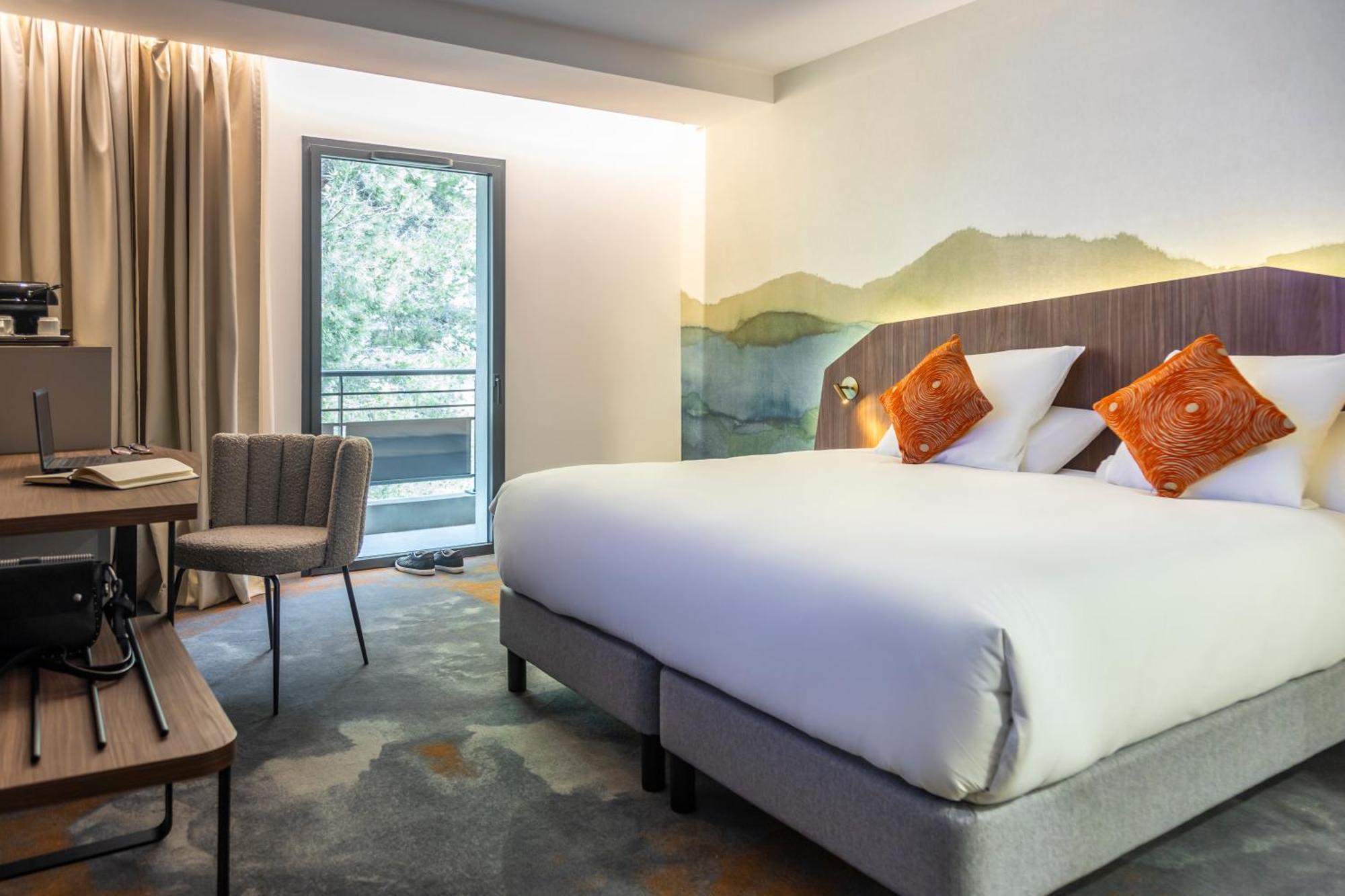 Mercure Aix-En-Provence La Duranne Gare Tgv Экстерьер фото